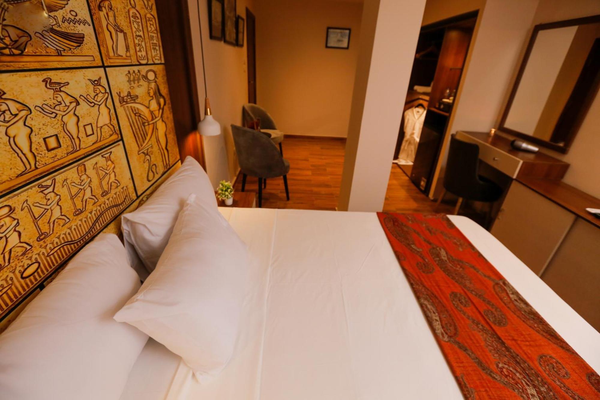 Steps In Pyramids View Hotel Kafrat al Jabal Exterior foto